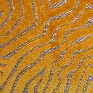 Pizzo E6 2524 200, velours meubelstof met abstract dessin. | Effabrics.nl