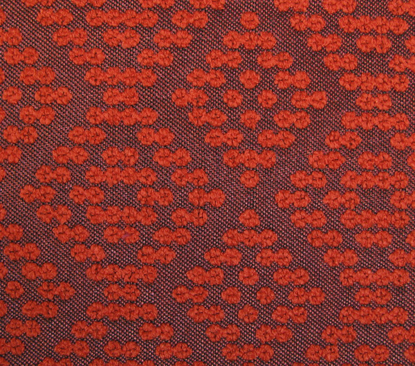 Shasha Dots E6 2529 102, meubelstof met ingeweven stippen in ruitpatroon. | Effabrics.nl