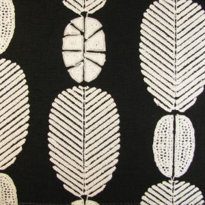 Majani E5135-01, Luxueuze decoratiestof met geborduurde patronen geweven met 100% natuurlijke materialen. | Effabrics.nl