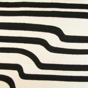 Mwendo E5125-01, 100% katoenen decoratiestof met geborduurde strepen | Effabrics.nl