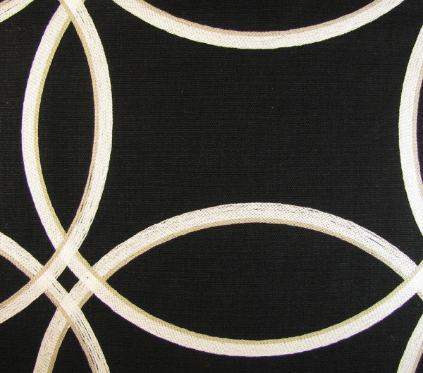 Njia E5126-01, Luxueuze decoratiestof met geborduurde circels geweven met 100% natuurlijke materialen. | Effabrics.nl