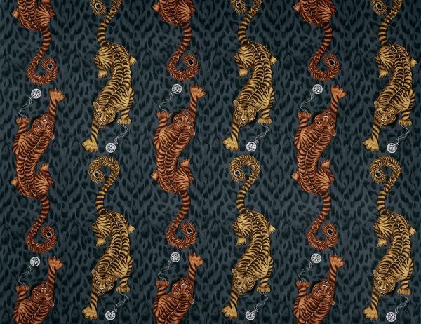 Tigris E1114-01, satijn-achtige meubelstof met dierenprint.