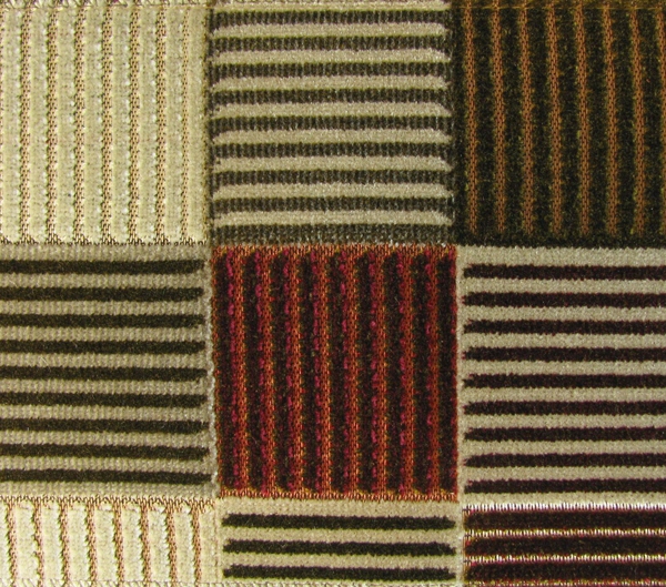 Braga E6 2641 100 rood, Fijn geweven, glanzende ondergrond met daarop vierkanten in zacht velours. | Effabrics.nl