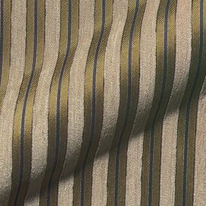 Q2 Concordia E0061-201, Klassiek gestreepte meubelstof met een glanzende, gladde, zeer fijn geweven streep.