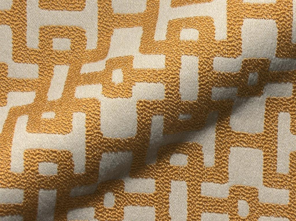 Metro E2216-161 goud, geometrisch design meubelstof.