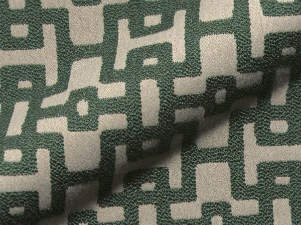 Metro E2216-162 groen, geometrisch design meubelstof.