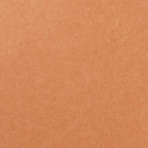 Pleso 1026-07 oranje. Vinyl wandbekleding, met een ingetogen tweekleurig travertinachtig dessin. | Effabrics.nl
