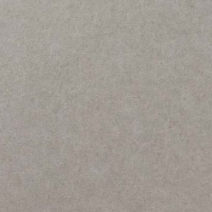 Pleso 1026-16 grijs. Vinyl wandbekleding, met een ingetogen tweekleurig travertinachtig dessin. | Effabrics.nl