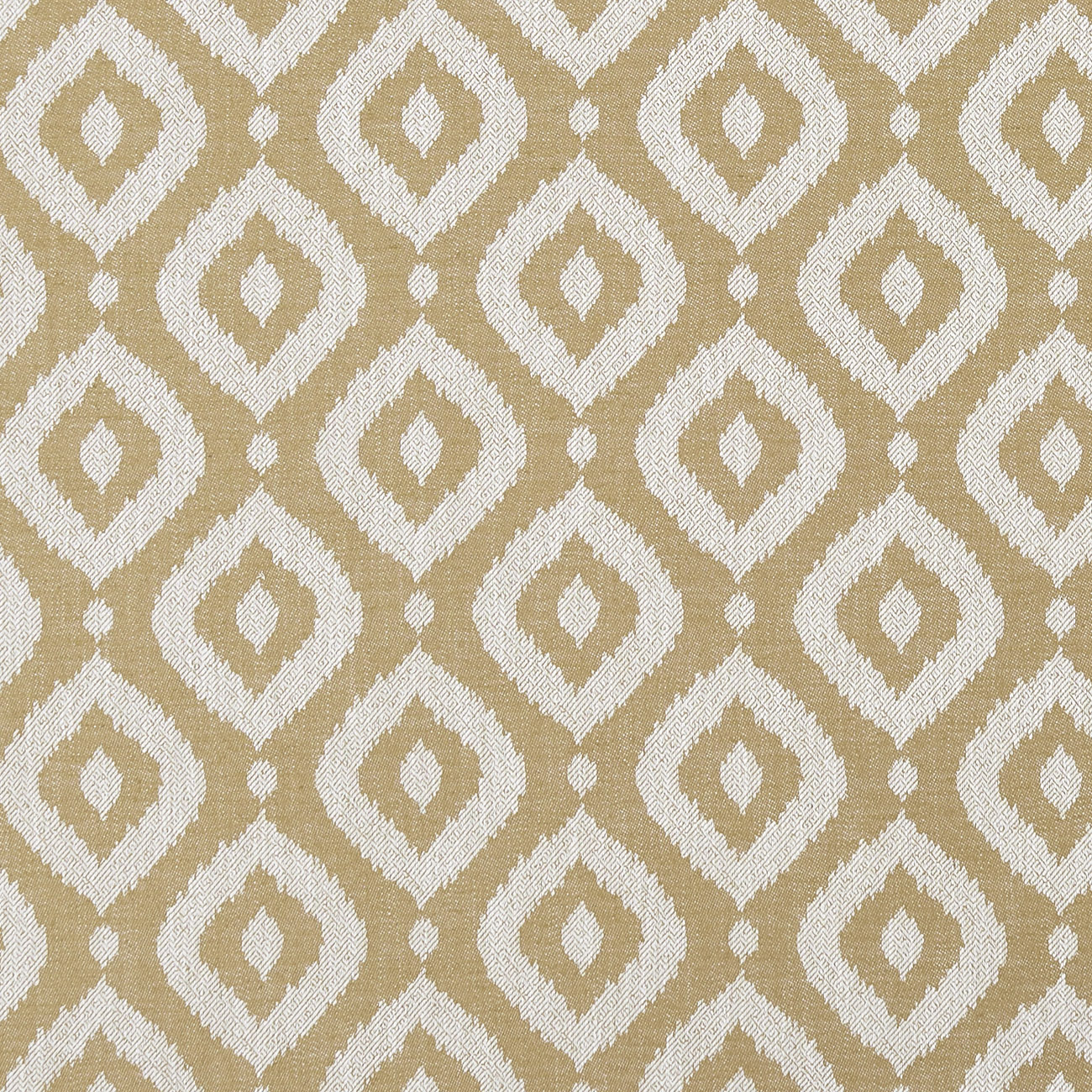 Soraya E1350-07 Ochre. Gladde meubelstof met een ingeweven orientaals patroon.